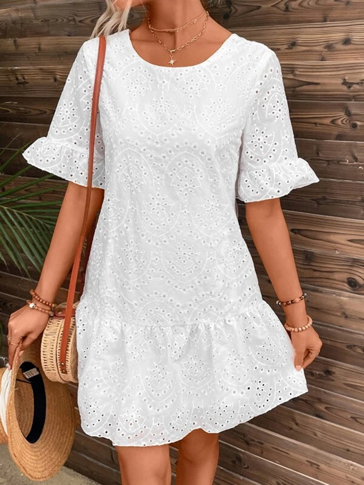 Damen Sommerliches Spitzenkleid mit voluminösen Rüschensäumen Stalluxe