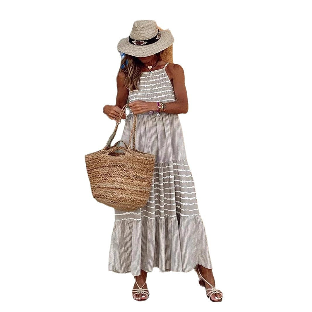 Damen Sommerliches Maxikleid mit gestreiftem Design und komfortablem Rückenausschnitt Stalluxe