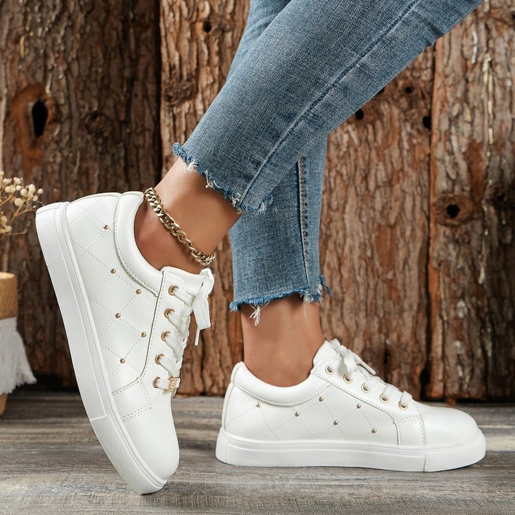 Damen Sportliche Sneakers im eleganten Steppmuster Stalluxe