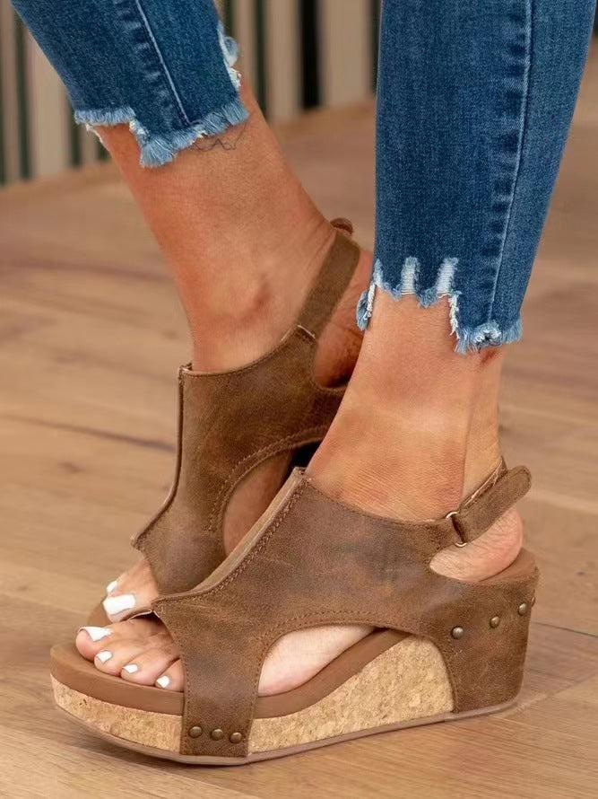 Damen Glitzernde Wedge-Sandaletten mit Korksohle und modischen Metallakzenten Stalluxe
