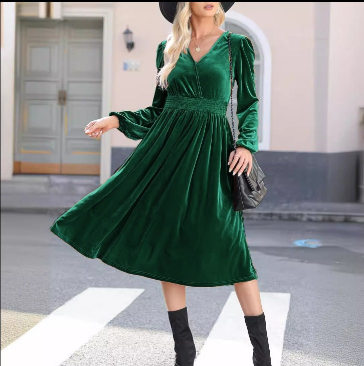 Damen Midi-Kleid aus weichem Samt mit V-Ausschnitt und Puffärmeln Stalluxe