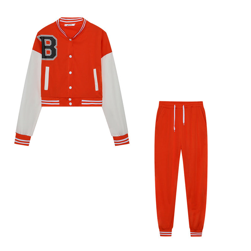 Damen Sportliches Set mit cropped Jacke und bequemen Jogginghosen Stalluxe
