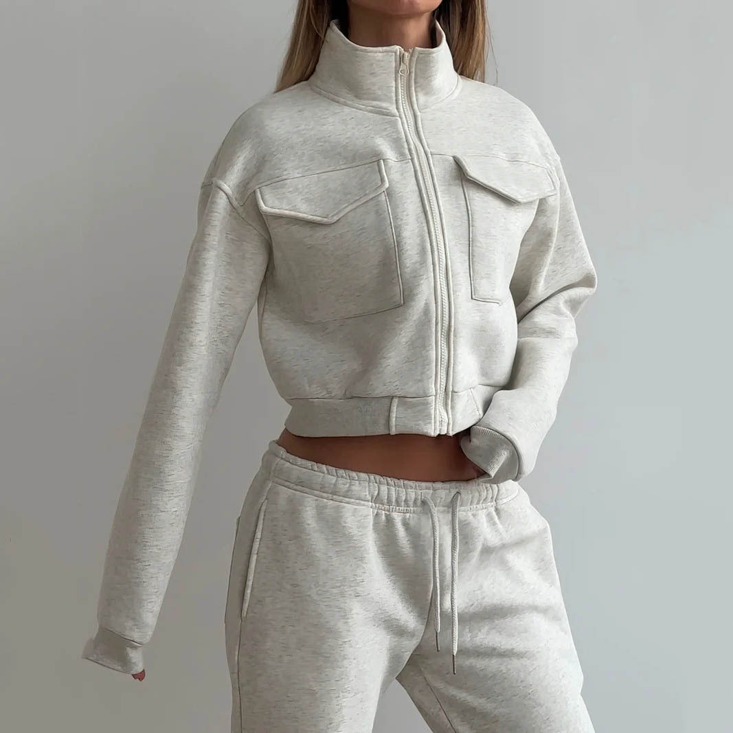 Damen sportliches Zweiteiler Set mit hohem Kragen und praktischen Taschen Stalluxe