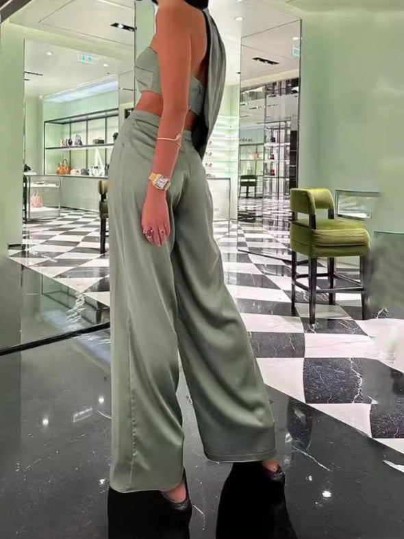 Damen Schickes Zweiteiliges Outfit mit cropped Top und silk Abschluss Stalluxe