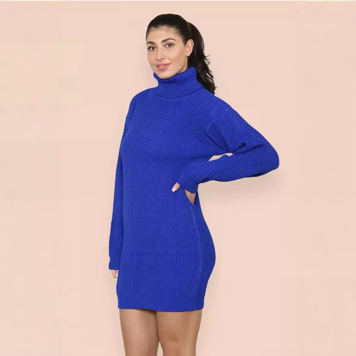 Damen Strickkleid mit hohem Kragen und relaxed Schnitt Stalluxe