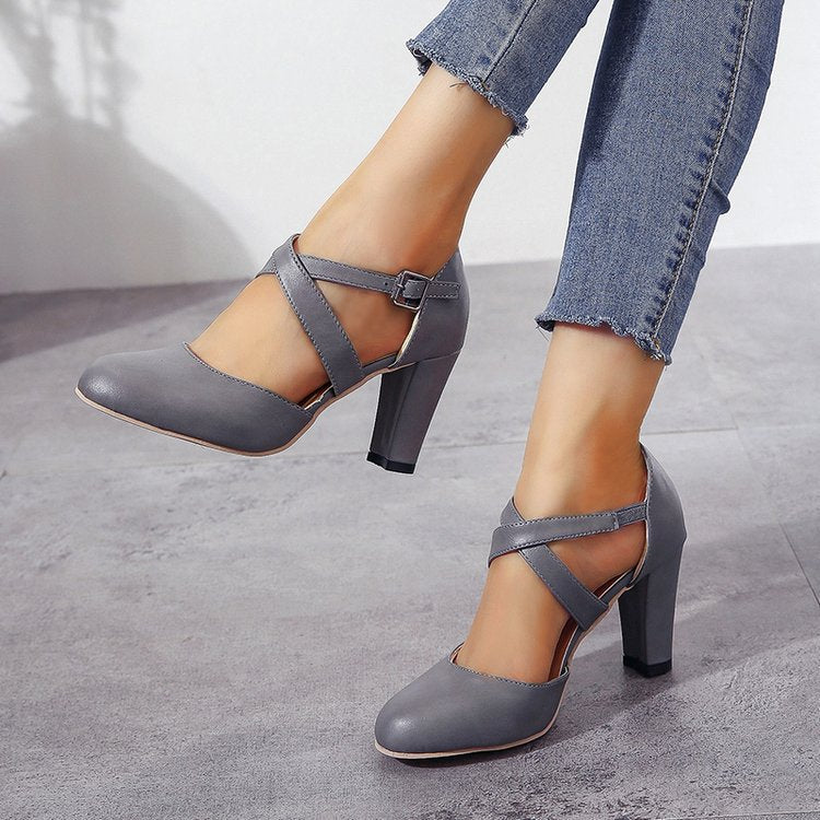 Damen Elegante Absatzschuhe mit verstellbarem Riemen Stalluxe