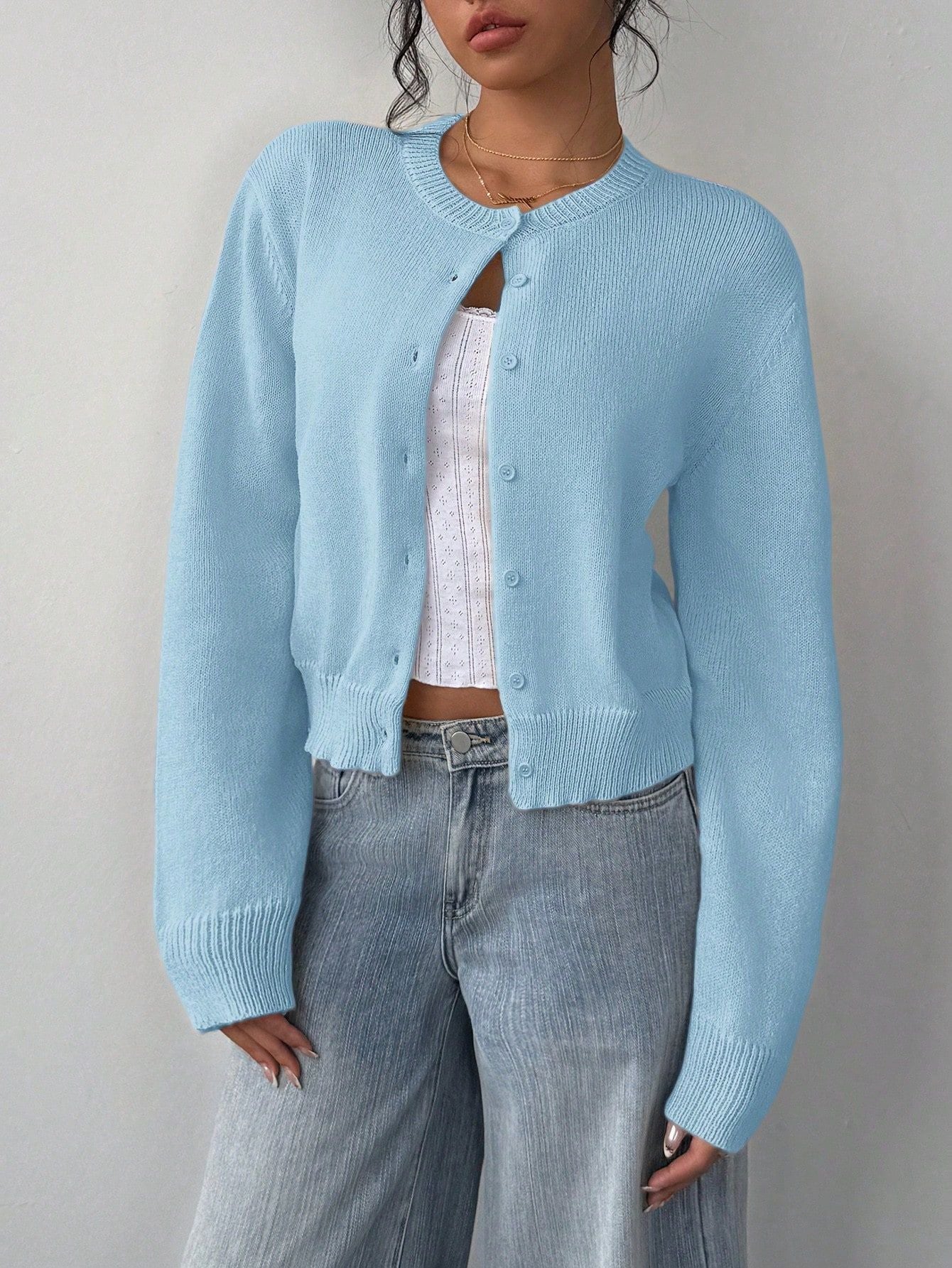 Damen Strickjacke mit feiner Textur und eleganter Knopfleiste Stalluxe