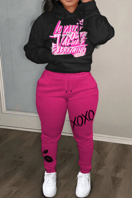 Damen Freizeit-Hoodie und Jogginghose Set mit einzigartigem Schriftzug und modernen Akzenten Stalluxe