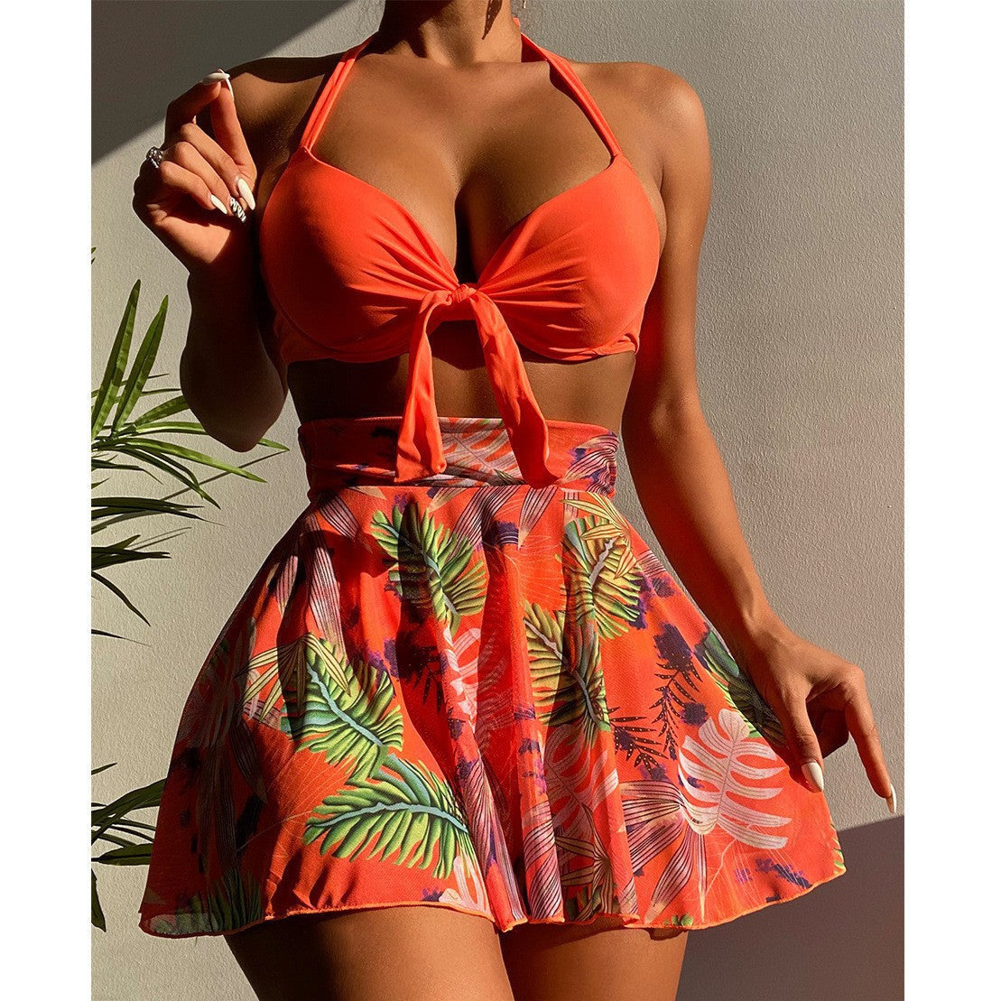 Damen Bikinis aus leichtem, floralem Stoff mit Rockteil Stalluxe