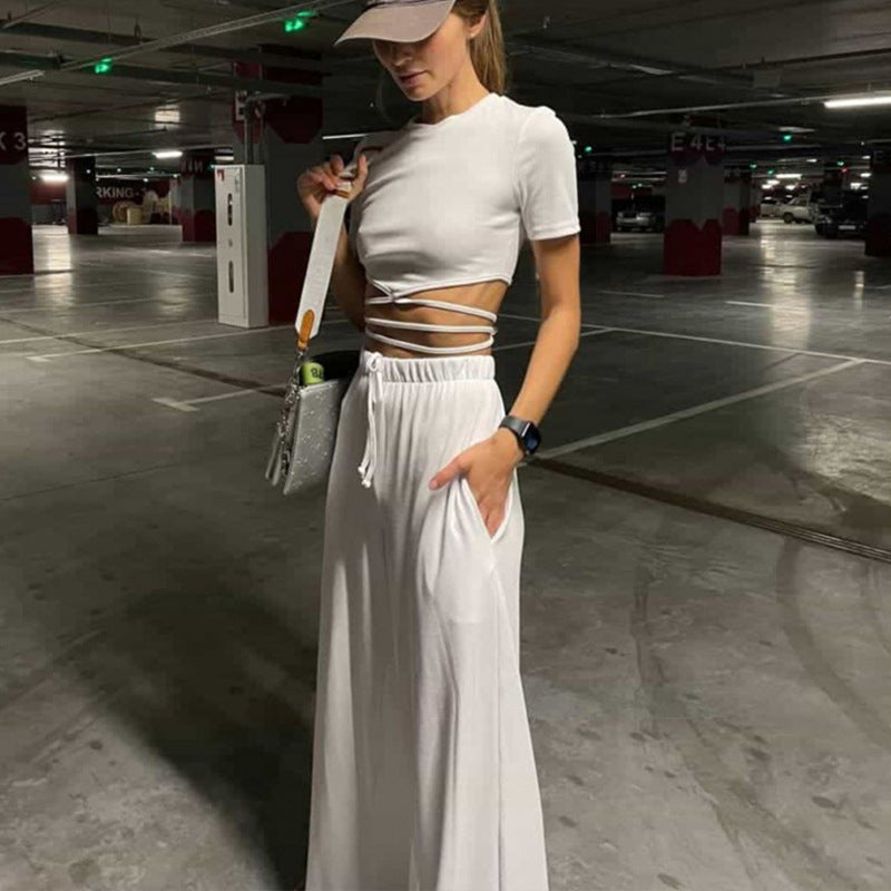 Damen sportliches Crop-Top mit dekorativem Schnitt und elastischem Bund Stalluxe