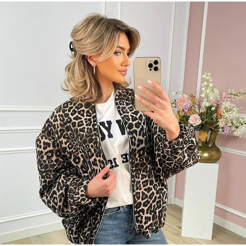 Damen Bomberjacke im modischen Leopardenmuster Stalluxe