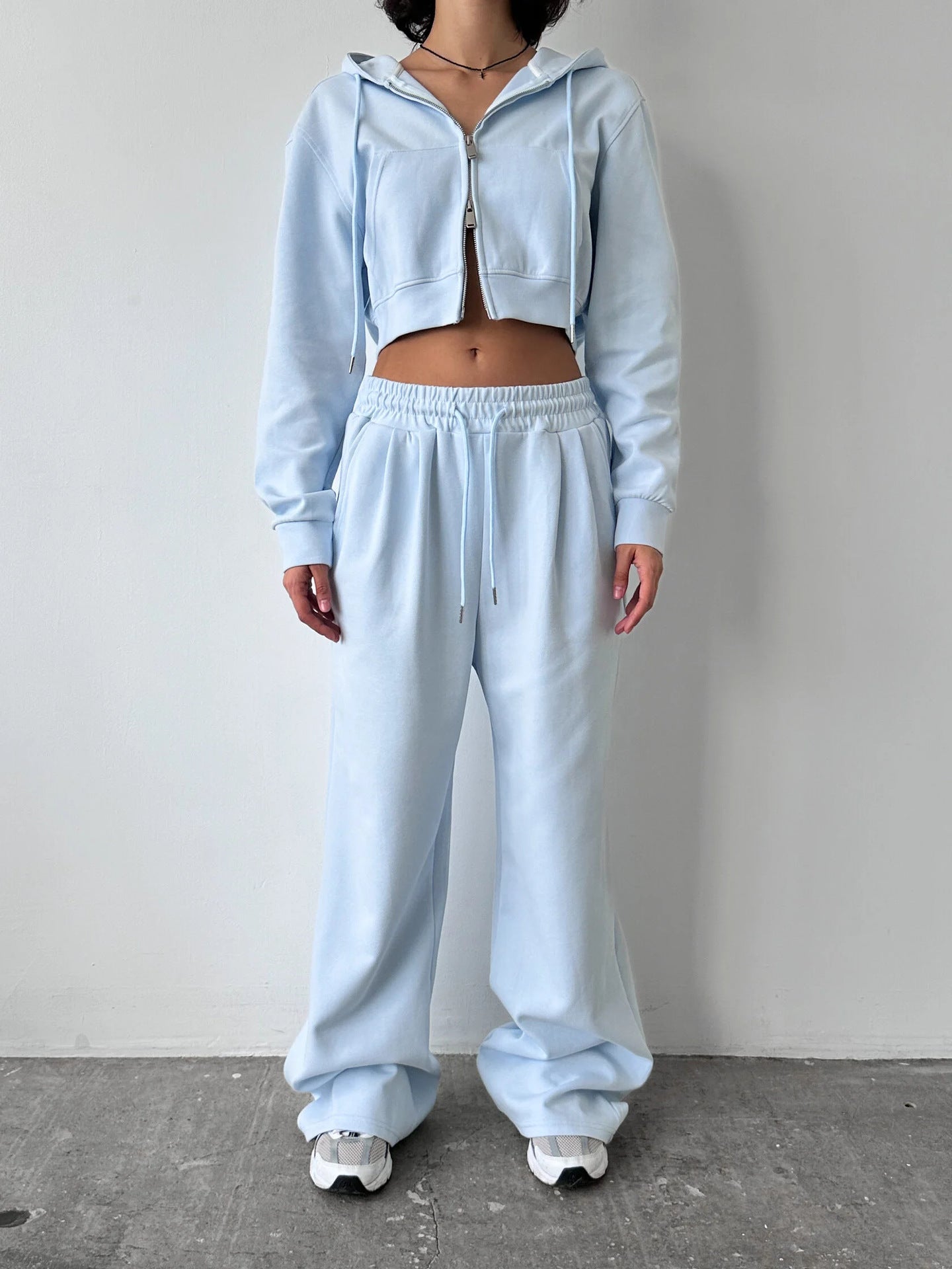 Damen lässiger Cropped Hoodie und entspannte Sweatpants Set Stalluxe