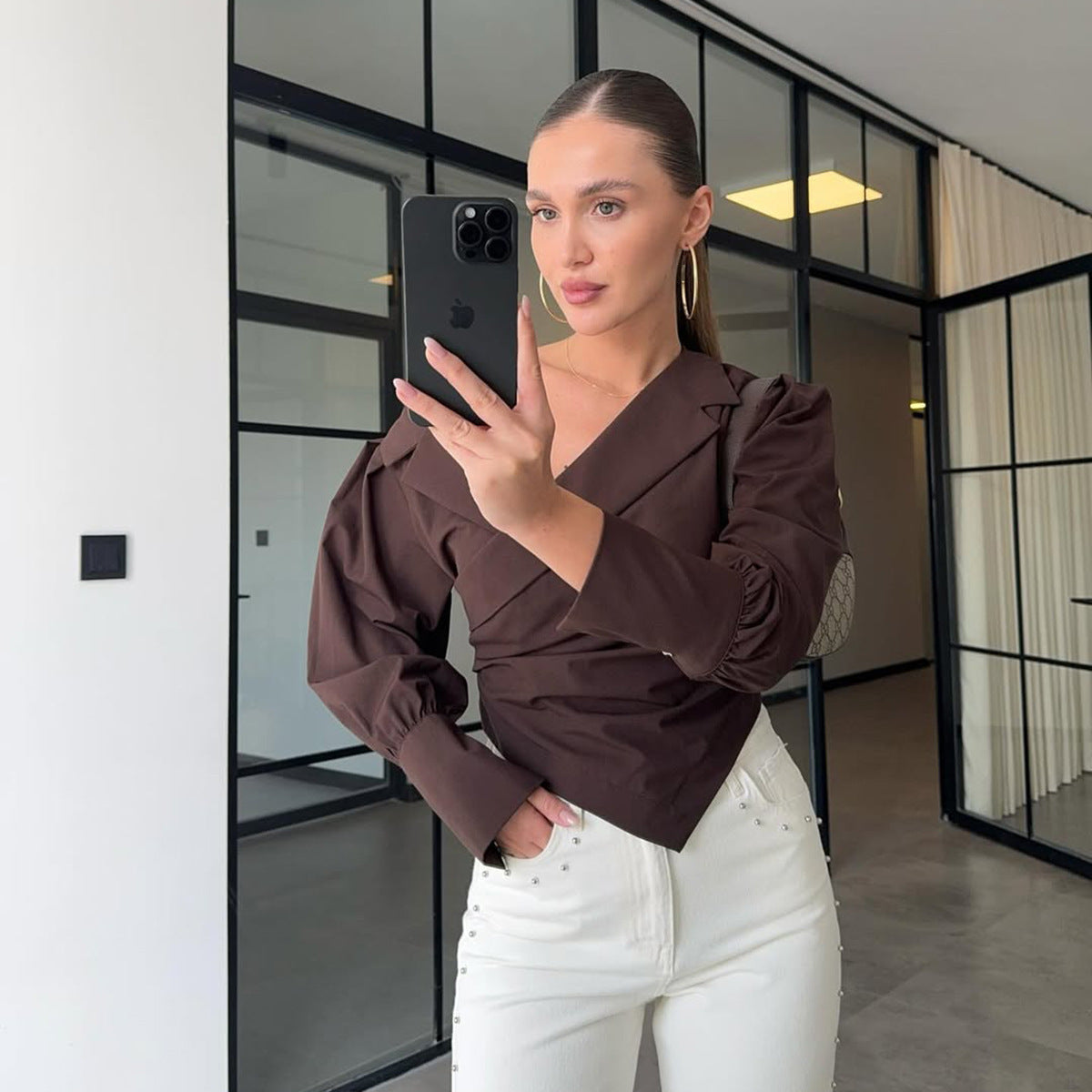 Damen Elegante Wickelbluse mit asymmetrischem Schnitt und Puffärmeln Stalluxe