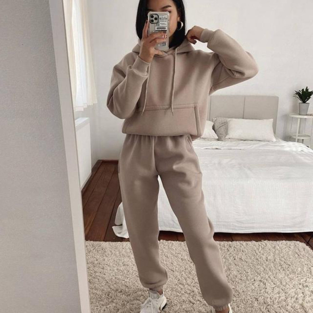 Damen lässiger Fleece-Sweatsuit mit cropped Hoodie und elastischer Hose Stalluxe