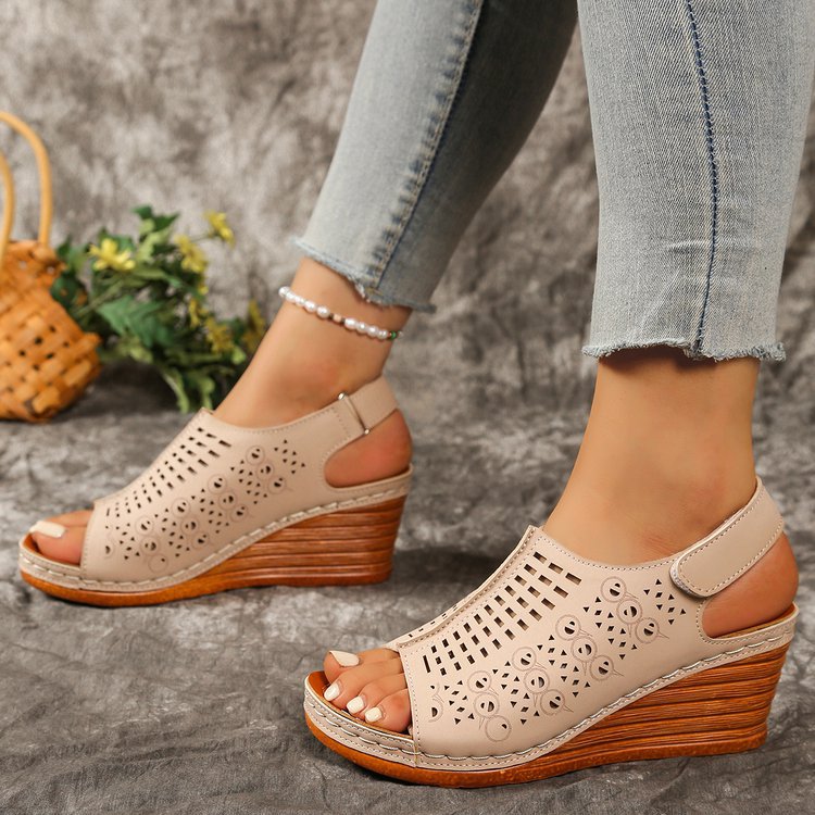 Damen offene Wedge-Sandalen mit luftiger Oberflächenstruktur und ergonomischem Fußbett Stalluxe