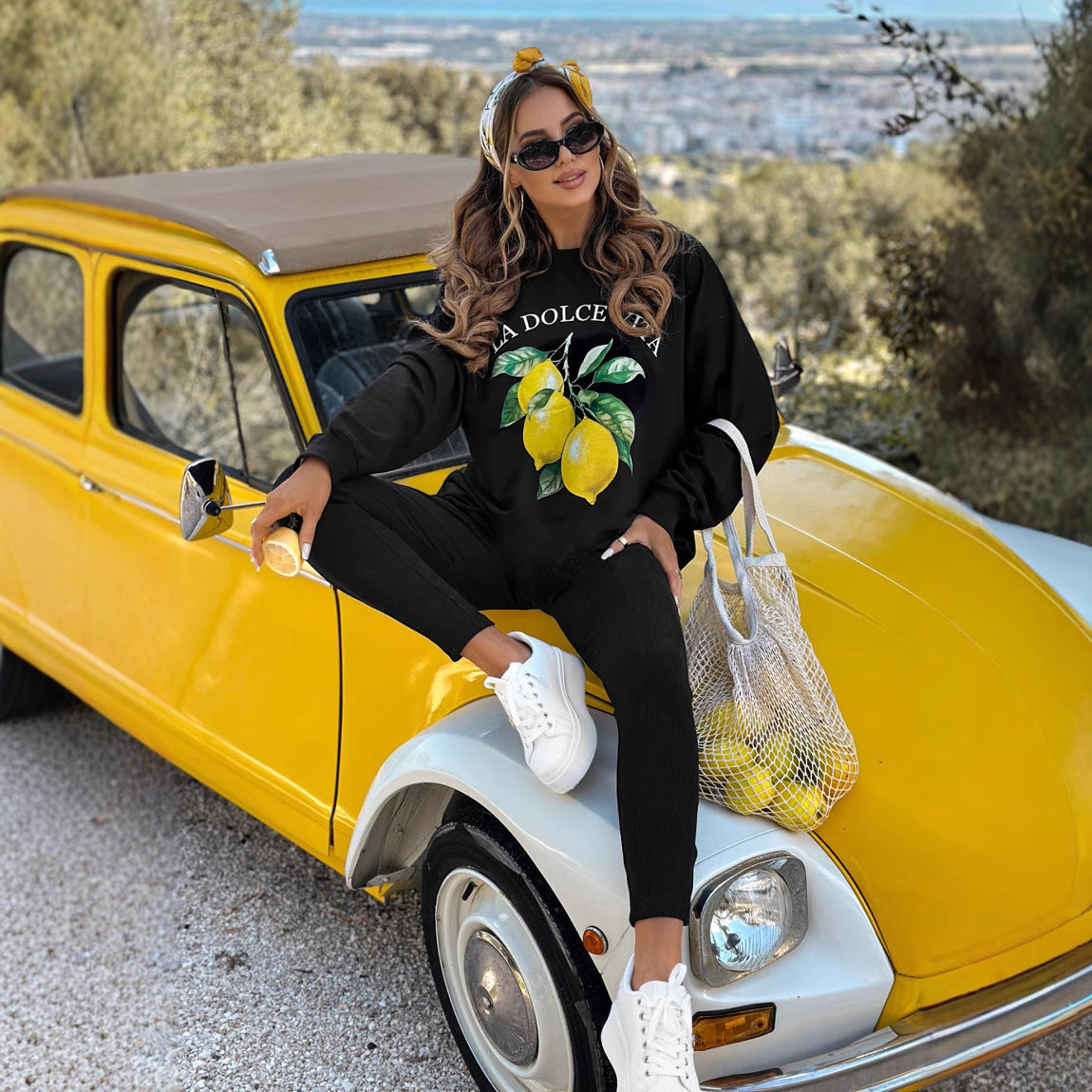 Damen lässiger Freizeitanzug mit fruchtigem Print und dehnbarem Material Stalluxe