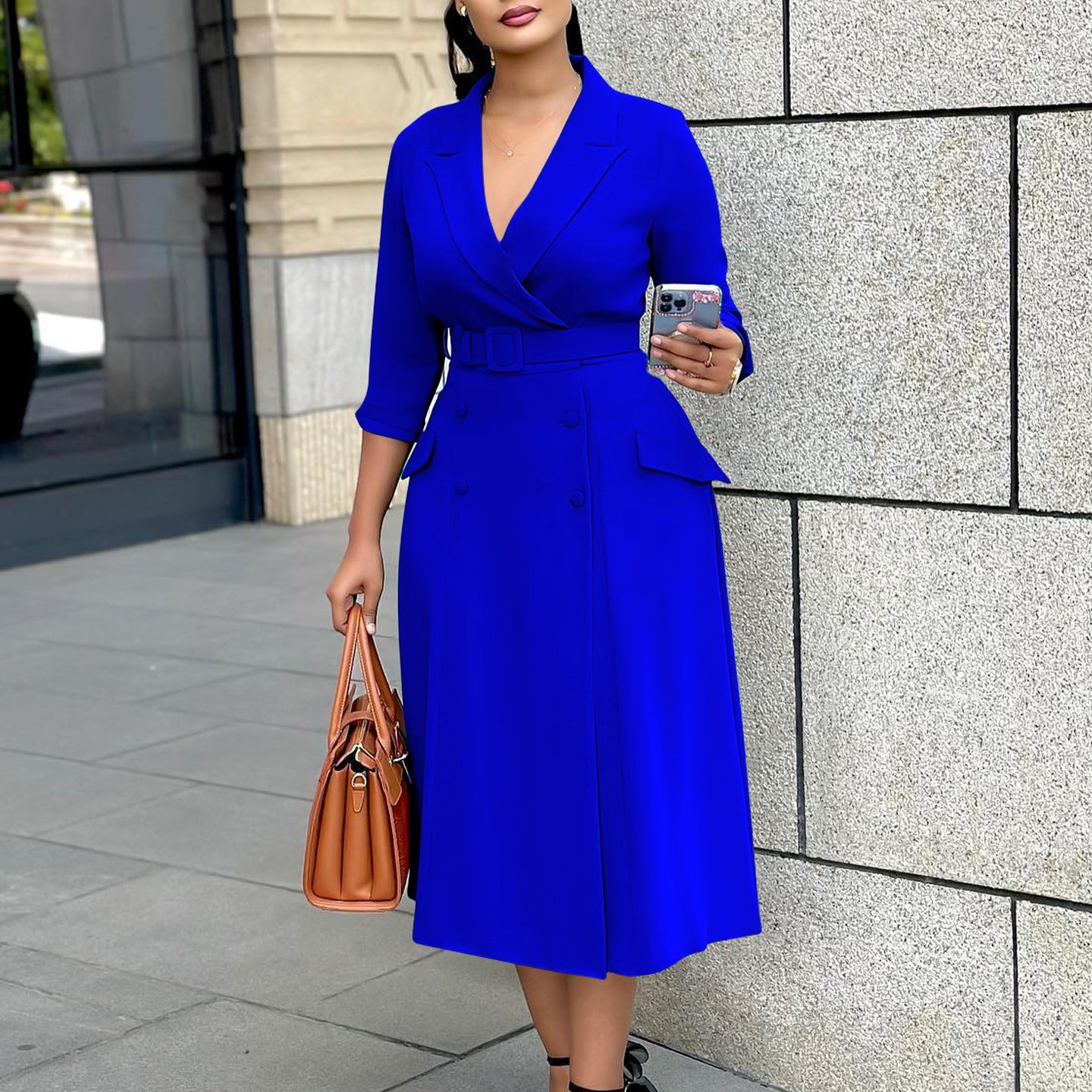 Damen Trenchkleid mit tailliertem Gürtel und luxuriösen Details Stalluxe