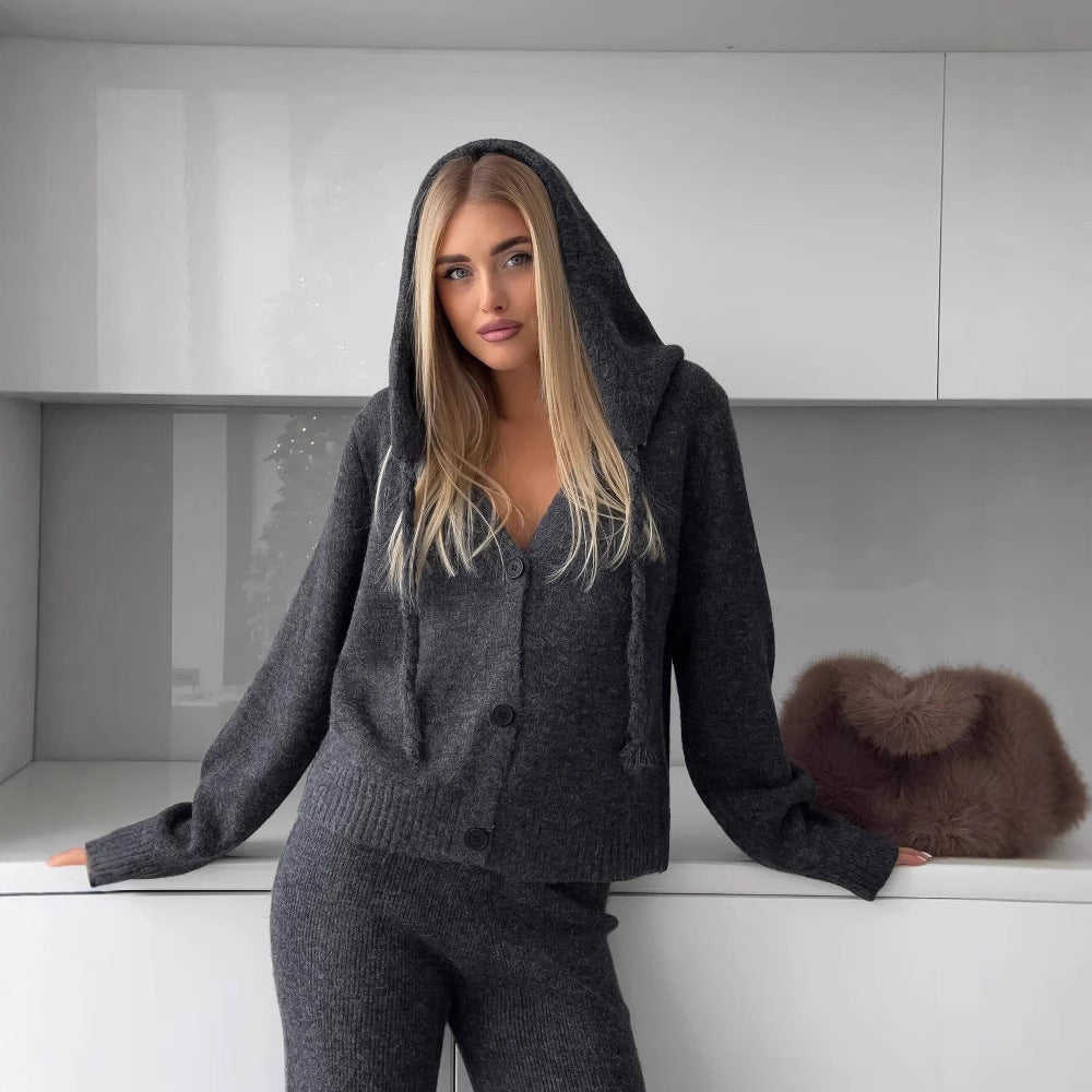 Damen kuscheliger Strickanzug mit weitem Schnitt und Knopfdetails Stalluxe