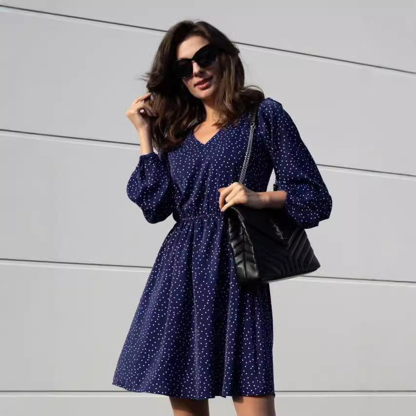 Damen Freizeitkleid mit gepunktetem Design und nähe Taillierung Stalluxe