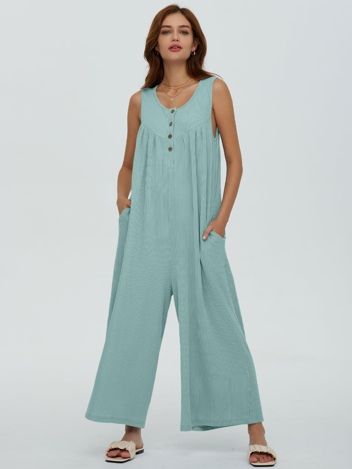Damen Luftige Jumpsuit mit Knopfdetails und Taschen Stalluxe