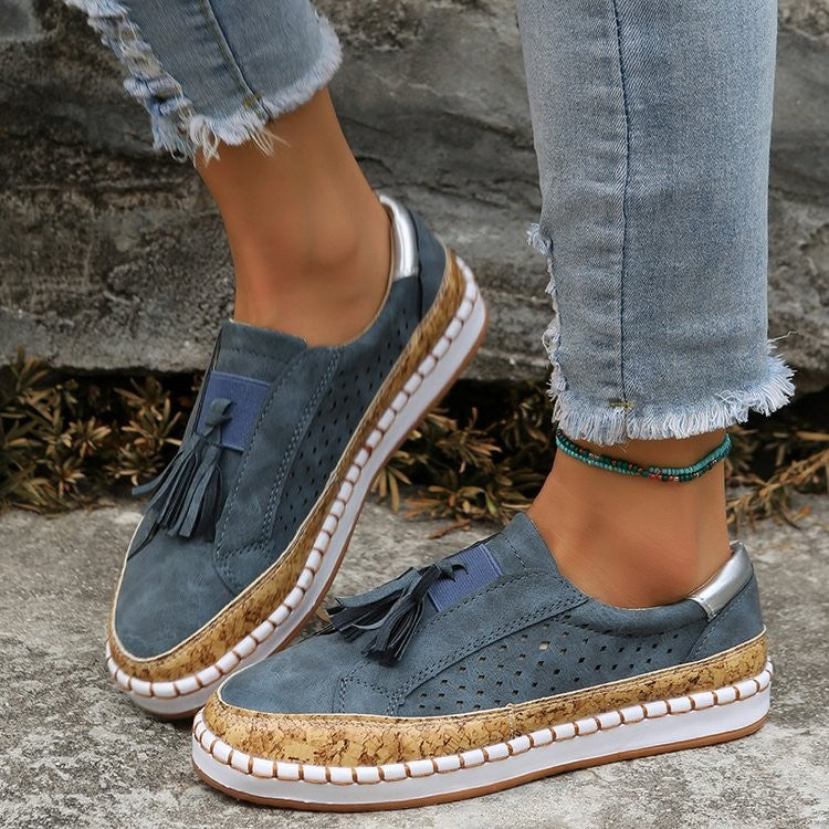 Damen bequeme Slip-On Sneaker mit modischen Fransen und Korksohle Stalluxe