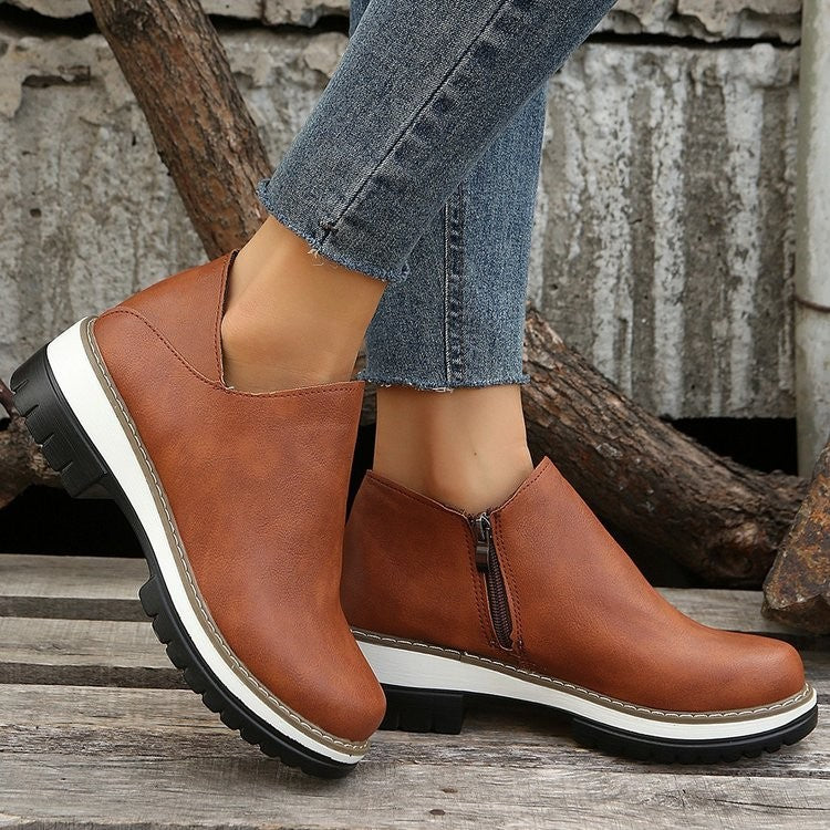 Damen Komfortable Clogs mit elegantem Reißverschluss und rutschfester Sohle Stalluxe