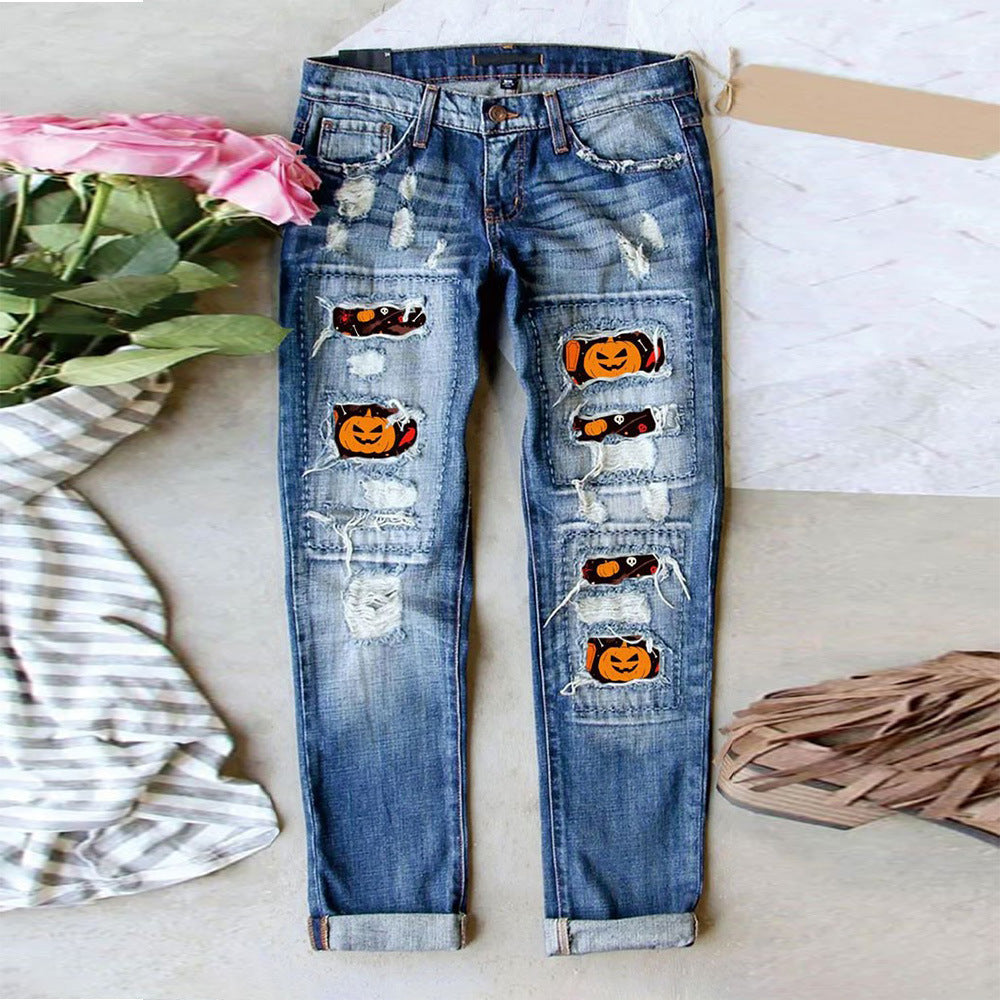 Damen Jeans im kreativen Design mit Spooky-Motiven und lässigem Fit Stalluxe
