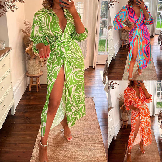 Damen Maxikleid mit eleganten Floraldesign und schmeichelndem Schlitz Stalluxe