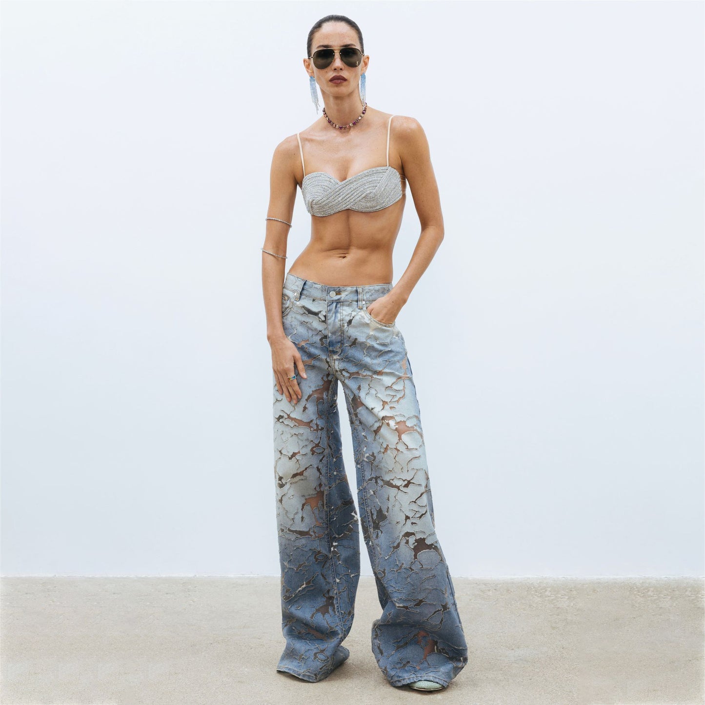 Damen Weit geschnittene Denim-Jeans mit einzigartigen Used-Details Stalluxe