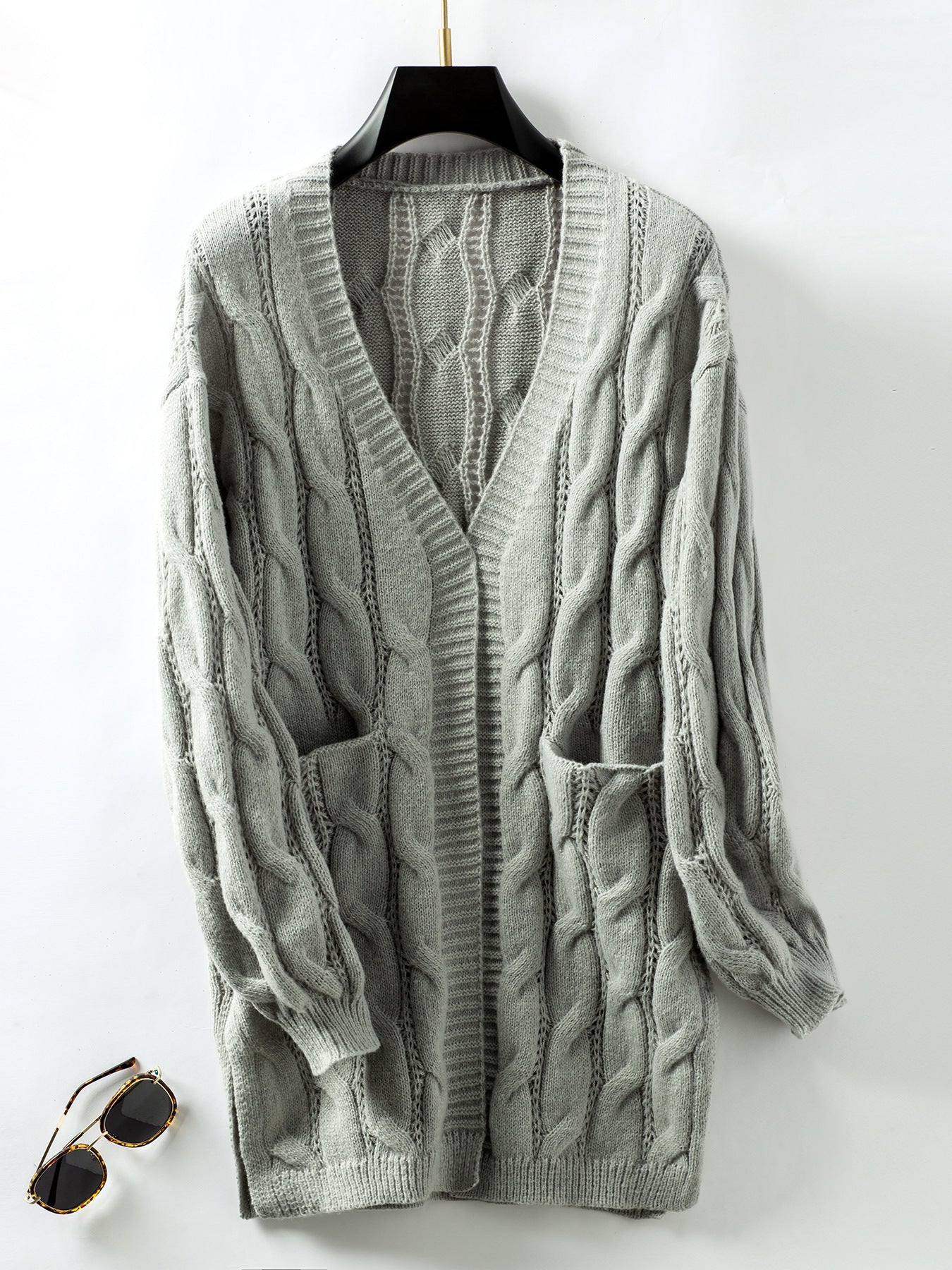 Damen Strickjacke mit V-Ausschnitt und praktischen Taschen Stalluxe