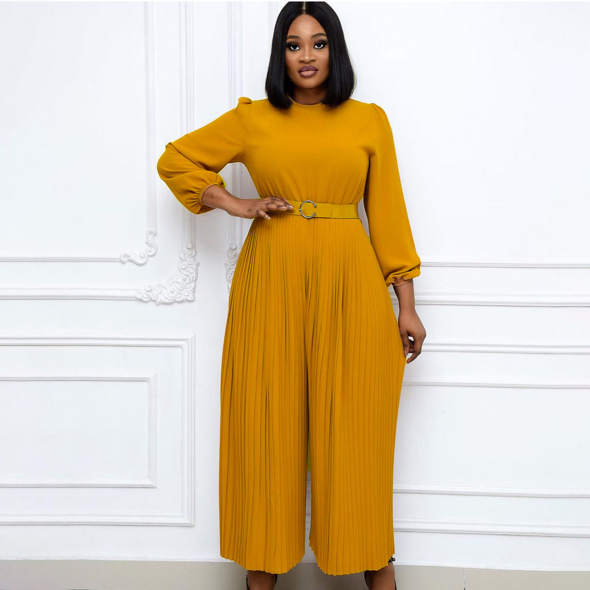 Damen Plissee Jumpsuit mit elegantem Gürtel und schwingenden Ärmeln Stalluxe