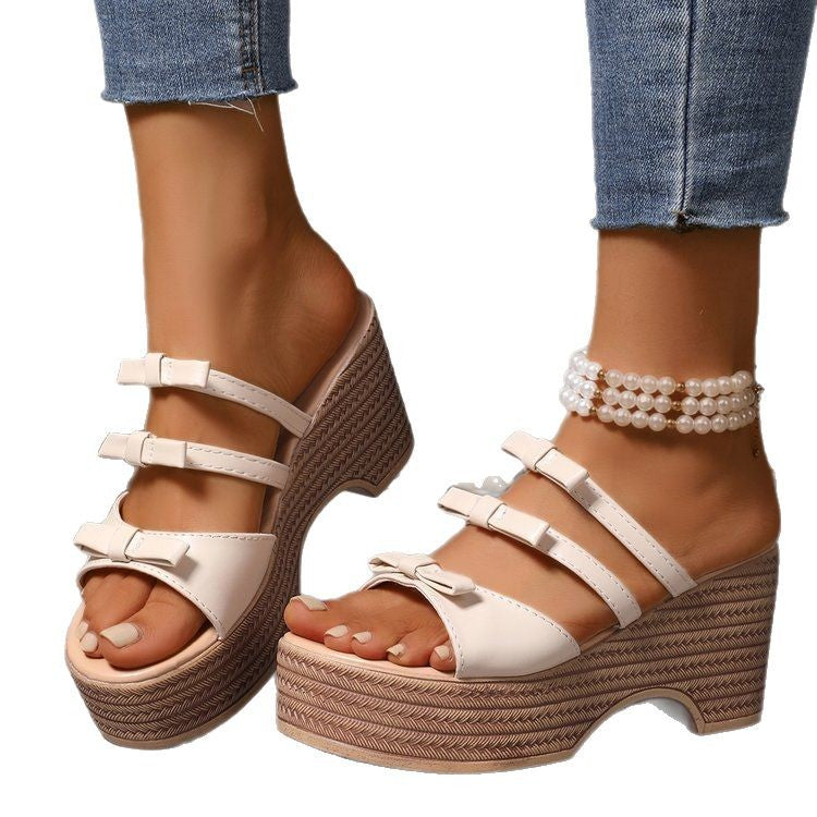 Damen Wedge-Pantoletten mit modischen Riemen und komfortablem Fußbett Stalluxe