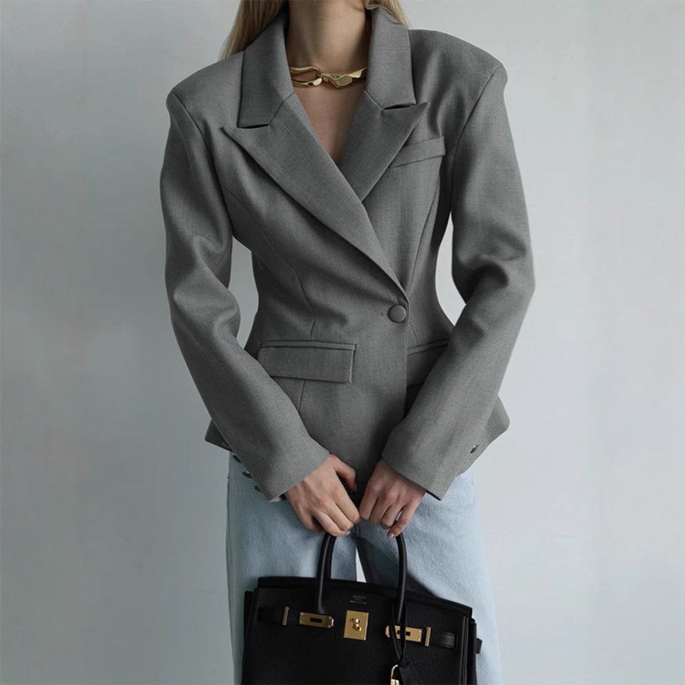 Damen Modischer Blazer mit tailliertem Schnitt und dekorativen Taschen Stalluxe