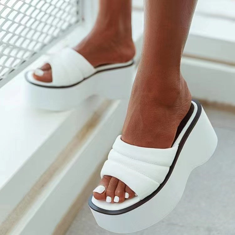 Damen Plattform-Sandalen mit modischem Riemen-Design und dämpfendem Fußbett Stalluxe