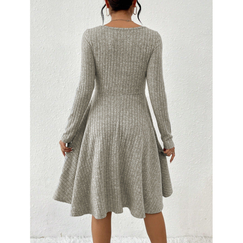 Damen Fließendes Jerseykleid mit Wickelbund und langen Ärmeln Stalluxe