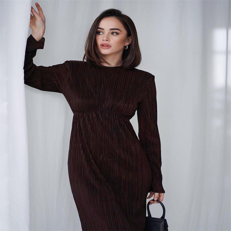 Damen elegantes Maxikleid mit raffinierten Ärmeln und feinem Rippdesign Stalluxe