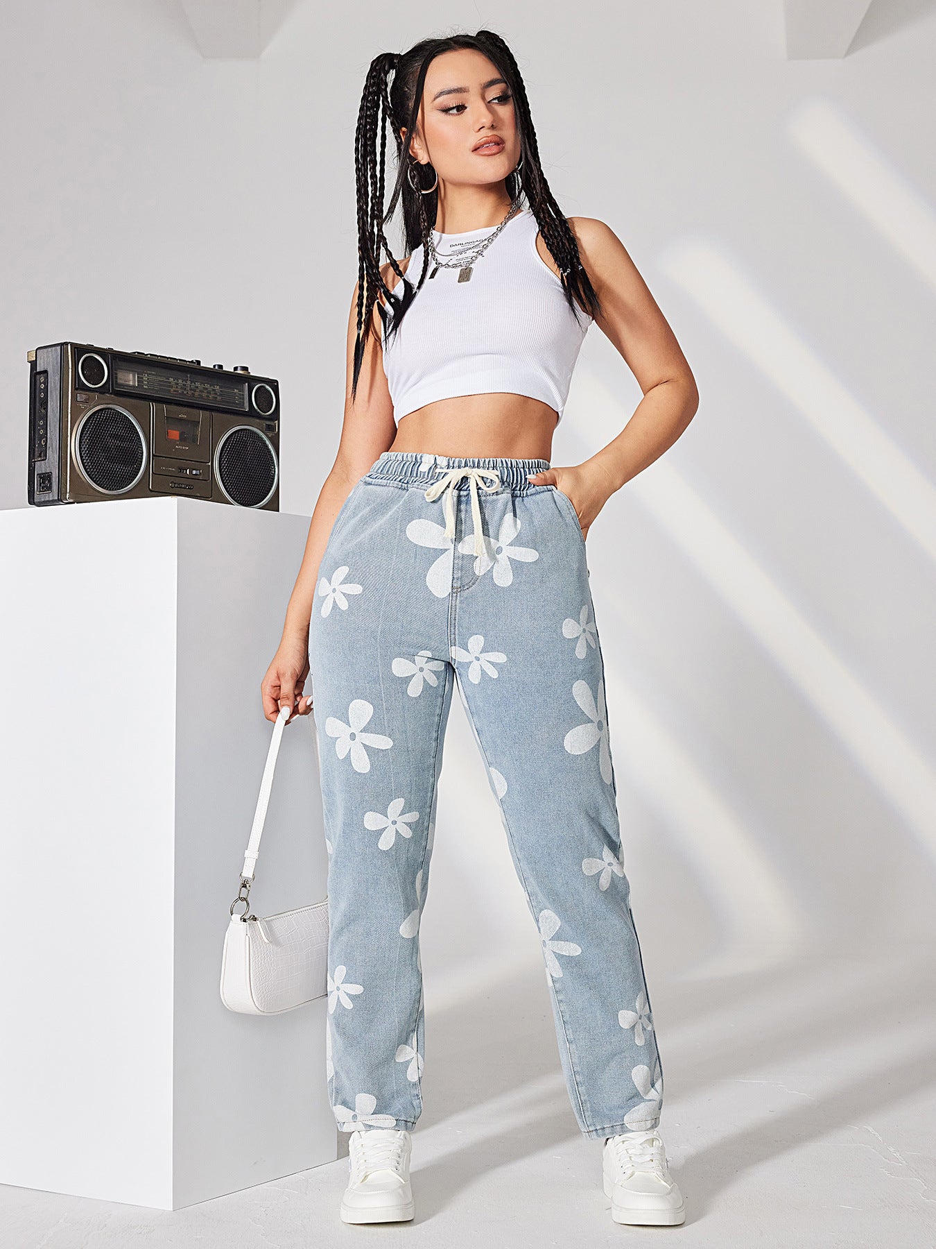 Damen lässige Denim-Hose mit floralem Muster und gemütlichem Bund Stalluxe
