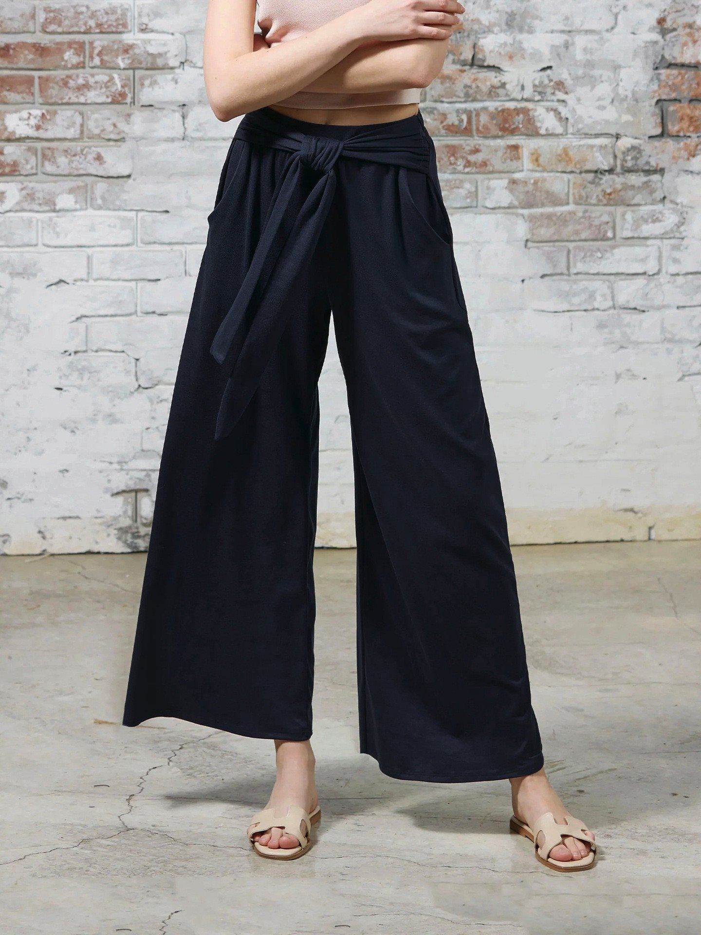Damen Bequeme und stylische Weite Hose mit Taillengürtel Stalluxe