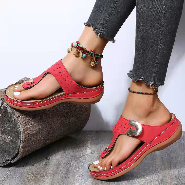Damen Fußbett-Sandalen mit modischem Riemen und detailverliebtem Design Stalluxe