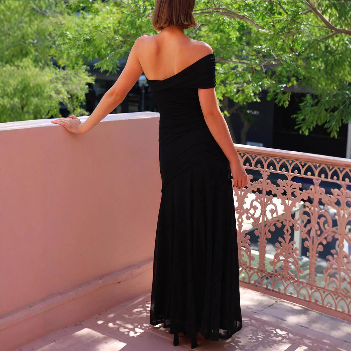 Damen Elegantes Wickelkleid mit asymmetrischem Schnitt Stalluxe
