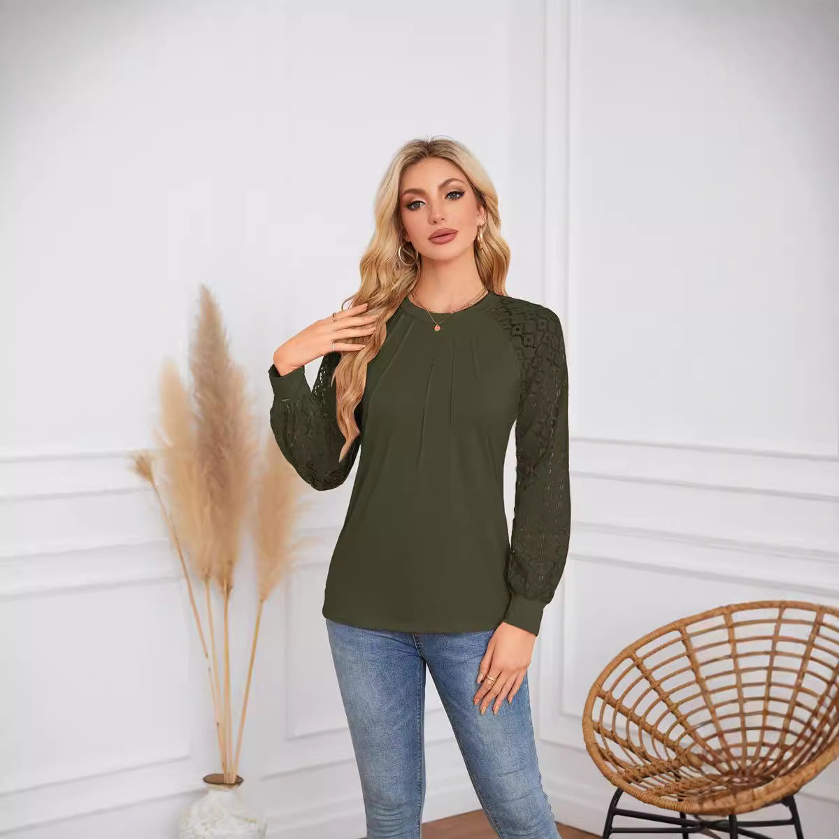 Damen Elegantes und atmungsaktives Oberteil mit Spitze Stalluxe