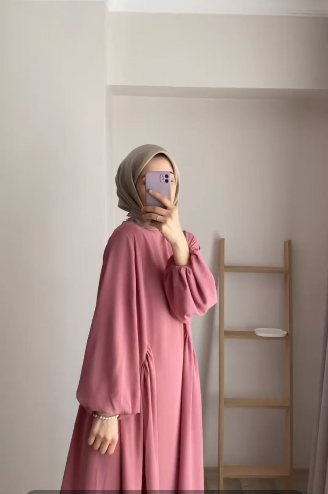 Damen elegantes Maxikleid mit voluminösen Ärmeln und fließendem Schnitt Stalluxe