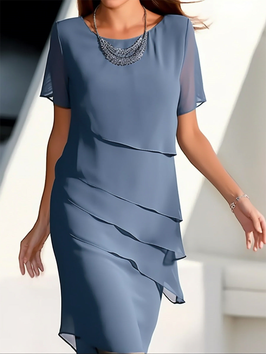 Damen Elegantes und fließendes Kleid mit Layering-Effekt Stalluxe