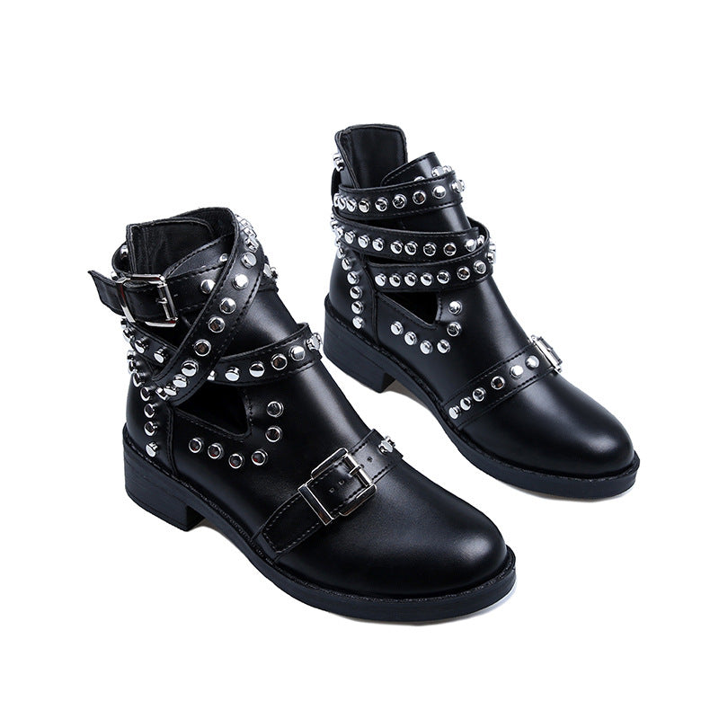 Damen modische Stiefeletten mit dekorativen Nieten und verstellbaren Riemen Stalluxe