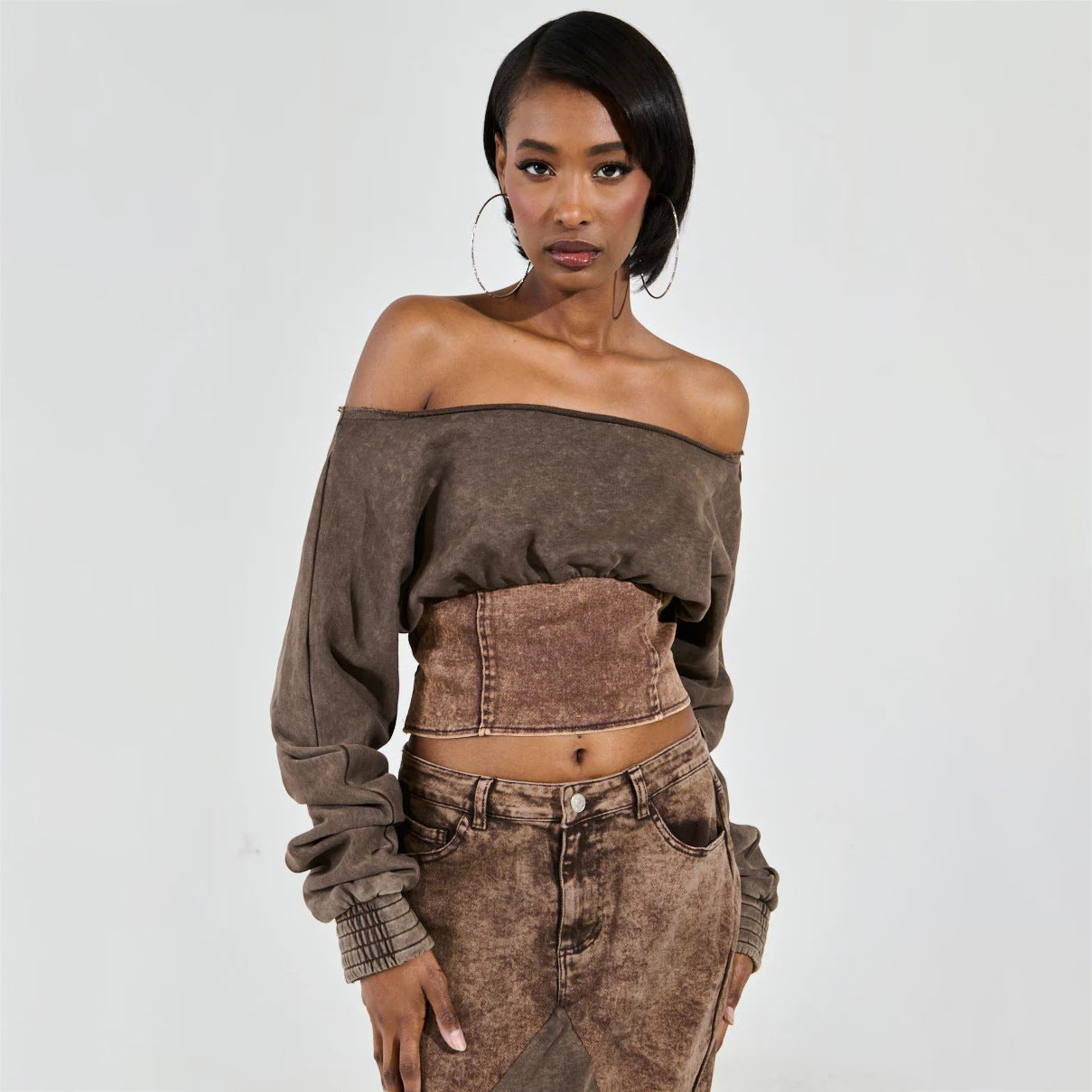 Damen Cropped Sweatshirt mit lässigem Off-Shoulder Design und modischem Bund Stalluxe