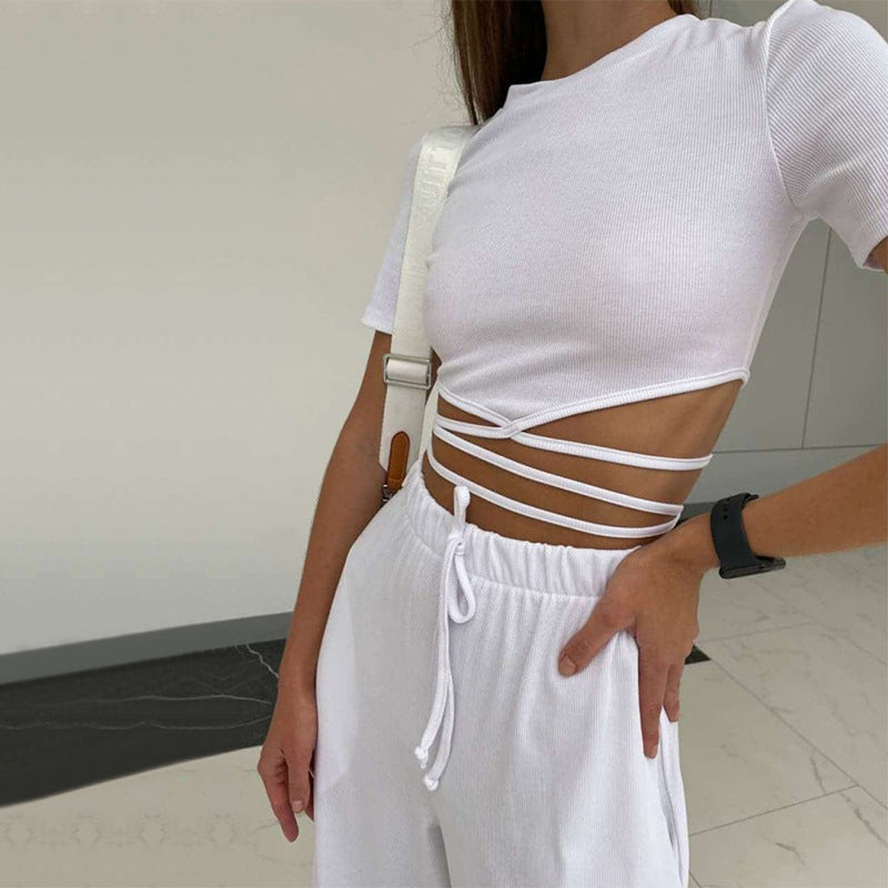 Damen sportliches Crop-Top mit dekorativem Schnitt und elastischem Bund Stalluxe