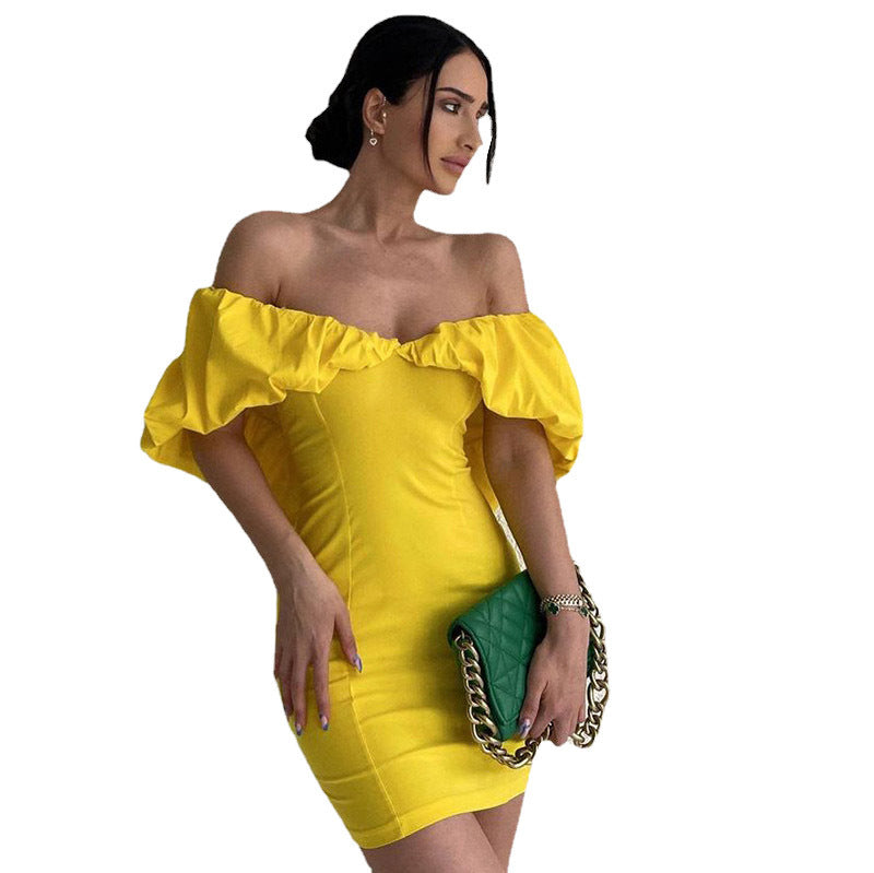 Damen Kurzarm Minikleid mit schulterfreiem Design und Rüschensaum Stalluxe