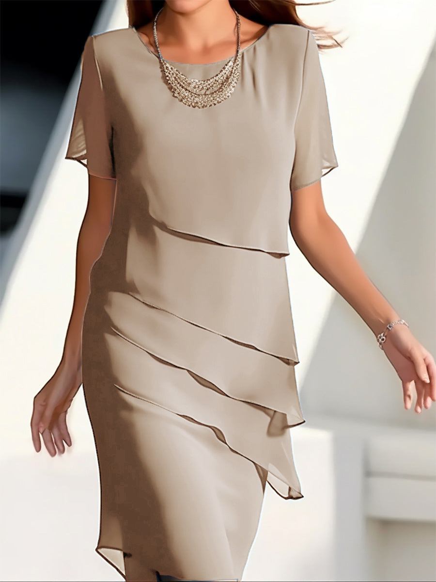 Damen Elegantes und fließendes Kleid mit Layering-Effekt Stalluxe