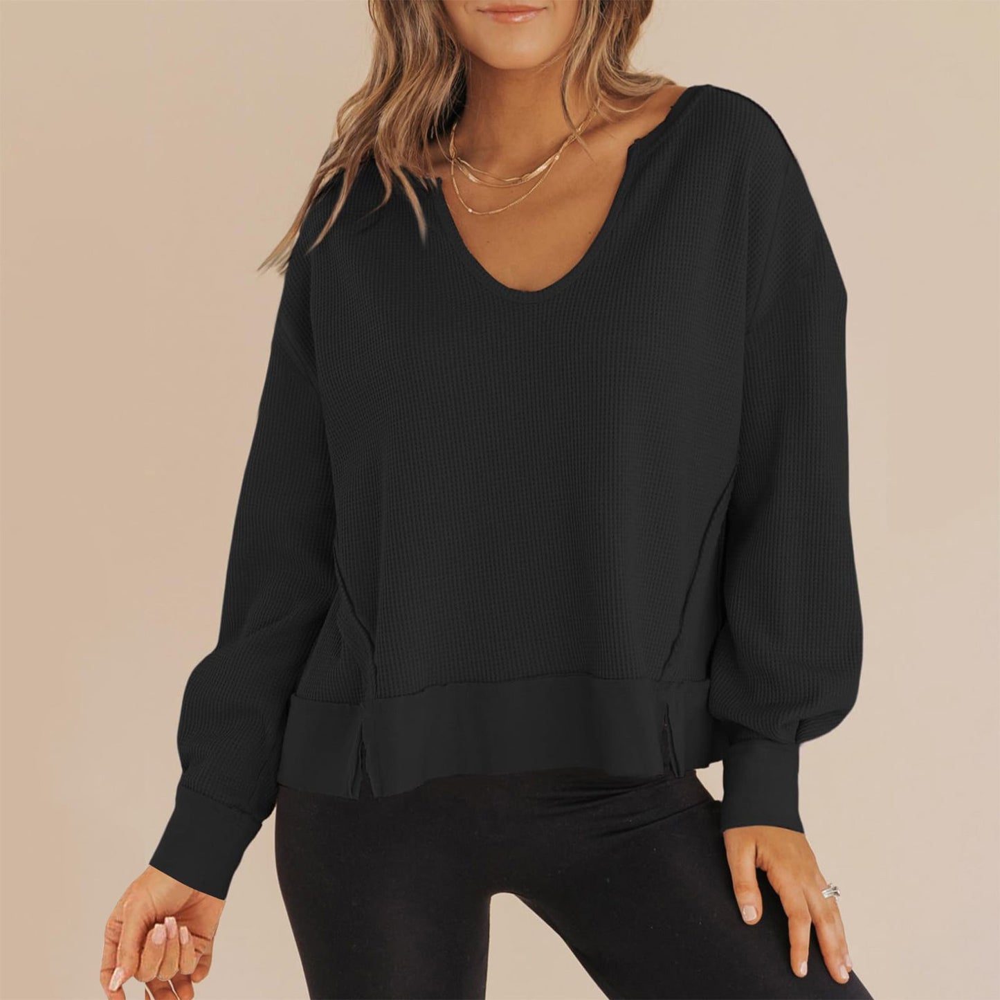Damen Lässiger Pullover mit V-Ausschnitt und seitlichen Schlitzen Stalluxe