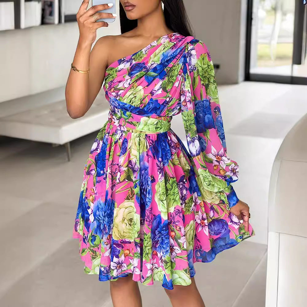 Damen Florales Cocktailkleid mit asymmetrischem Träger-Design und voluminösen Ärmeln Stalluxe